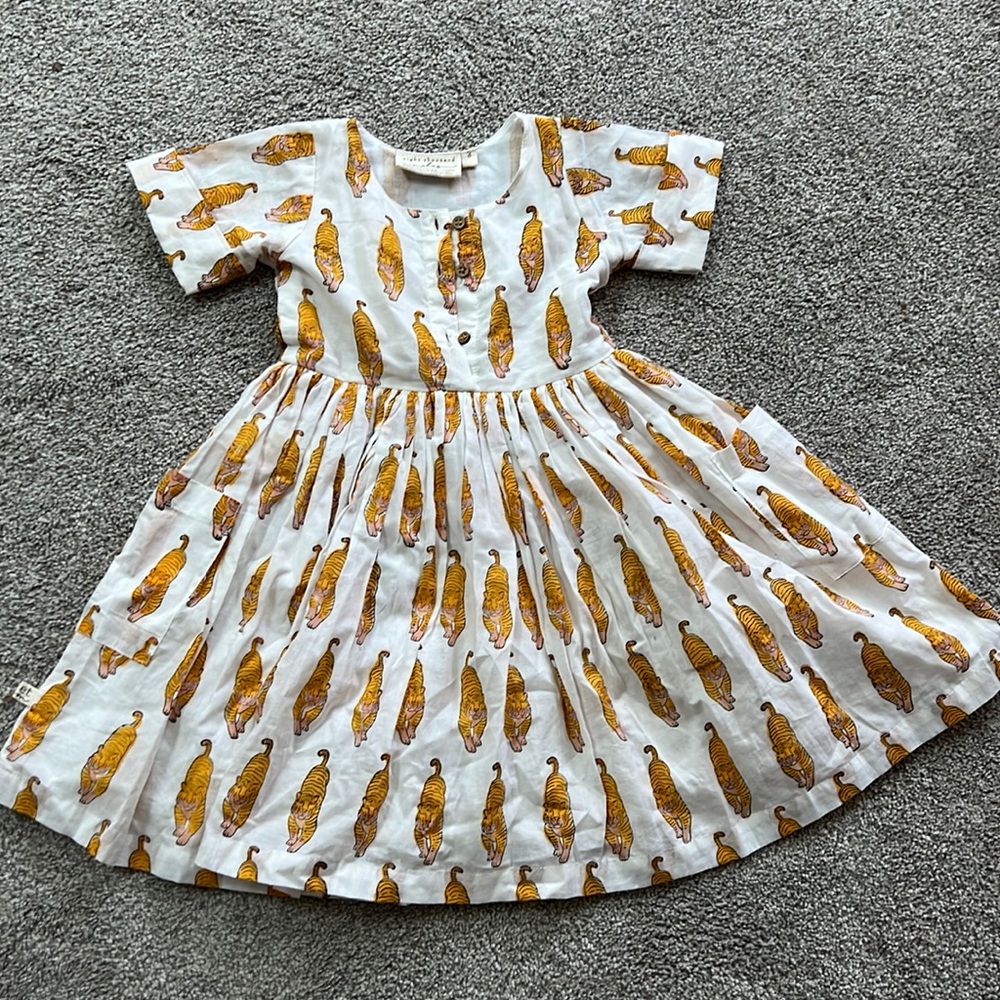 Tiger dress 3T “right thousand miles”